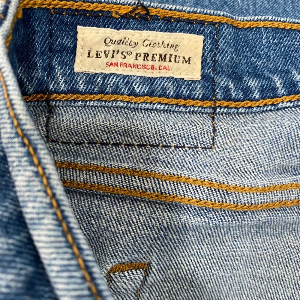 Levi's Jeans Men 34 x 26 Blue Wedgie Straight Button Fly Medium Wash Denim